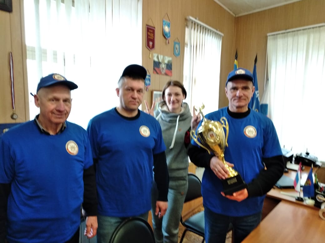 Соревнование по армрестлингу